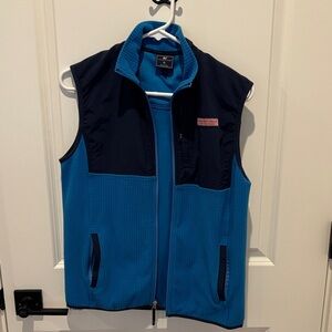 Vineyard Vines boys vest XL